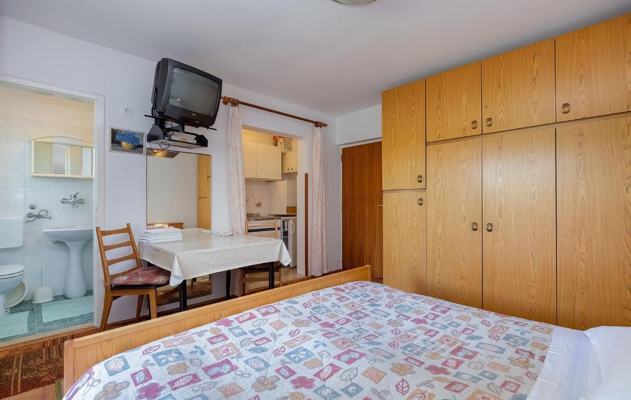 Ana Apartment Porec Exterior photo